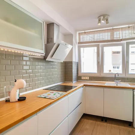 In With Kitchenette Appartement